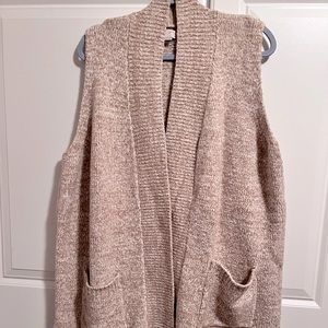 Women’s sleeveless open cardigan (Tunic length)